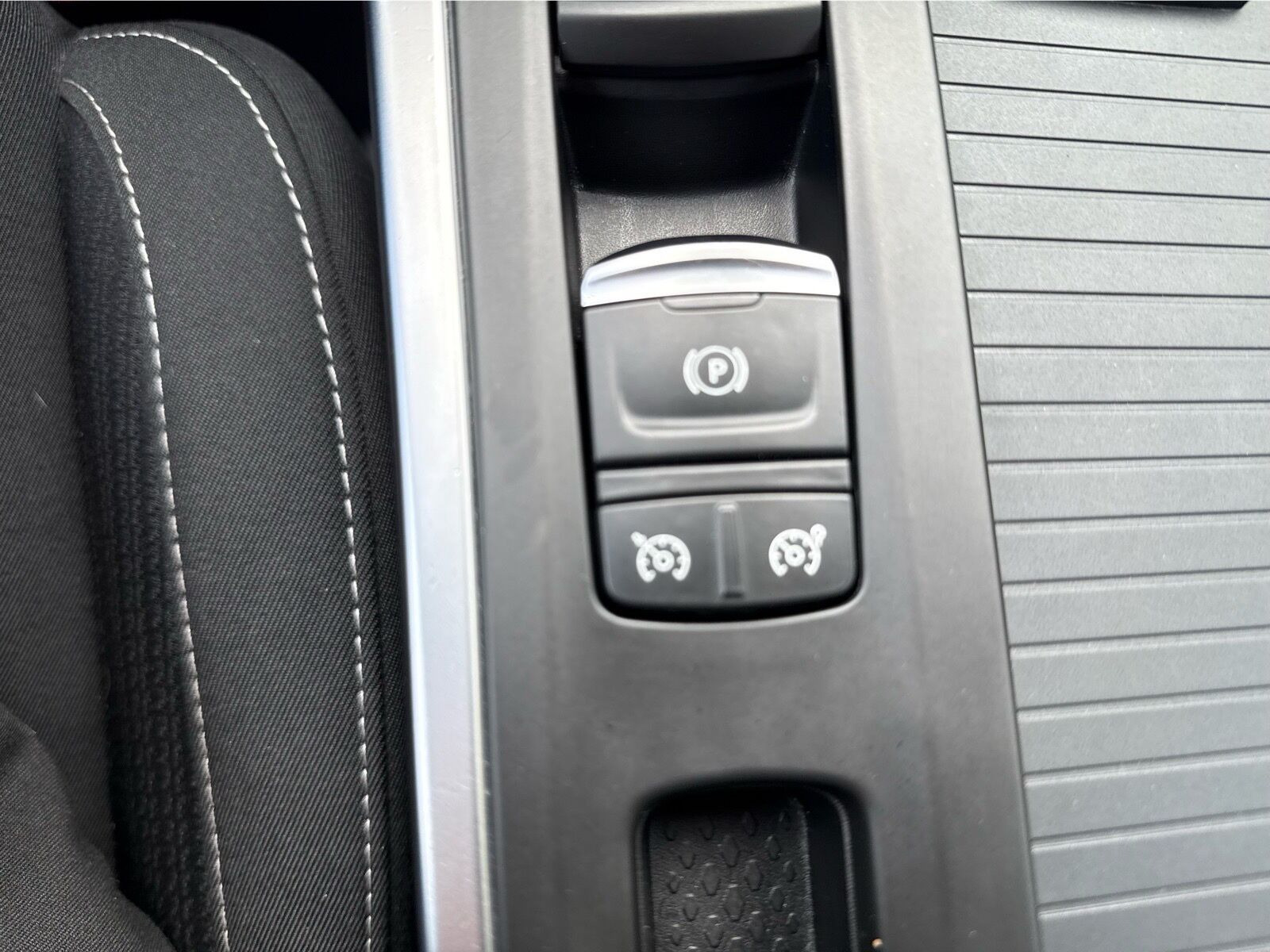 Grå Renault Mégane fra 2019