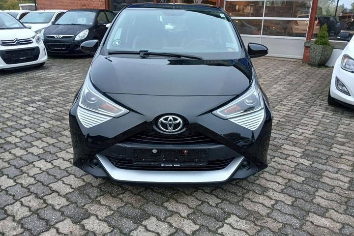 Sort Toyota Aygo fra 2019