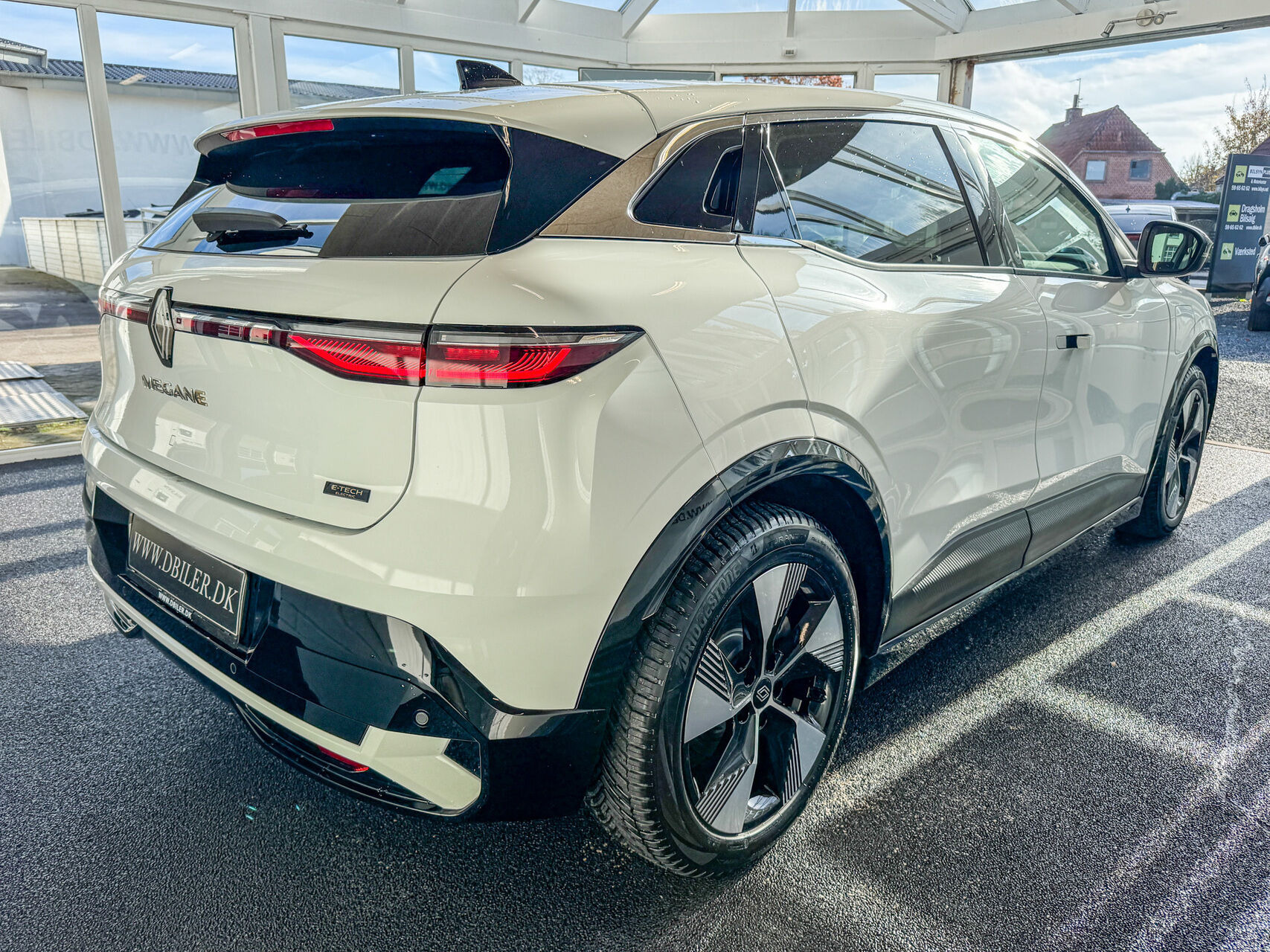 Hvid Renault Mégane fra 2025