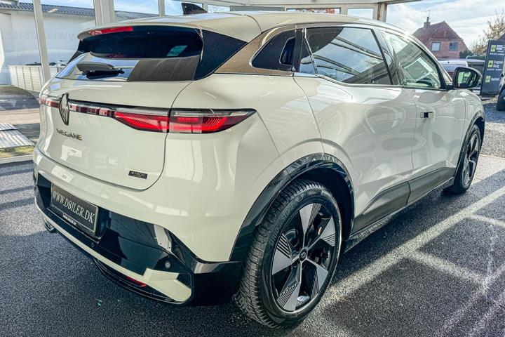 Hvid Renault Mégane fra 2025