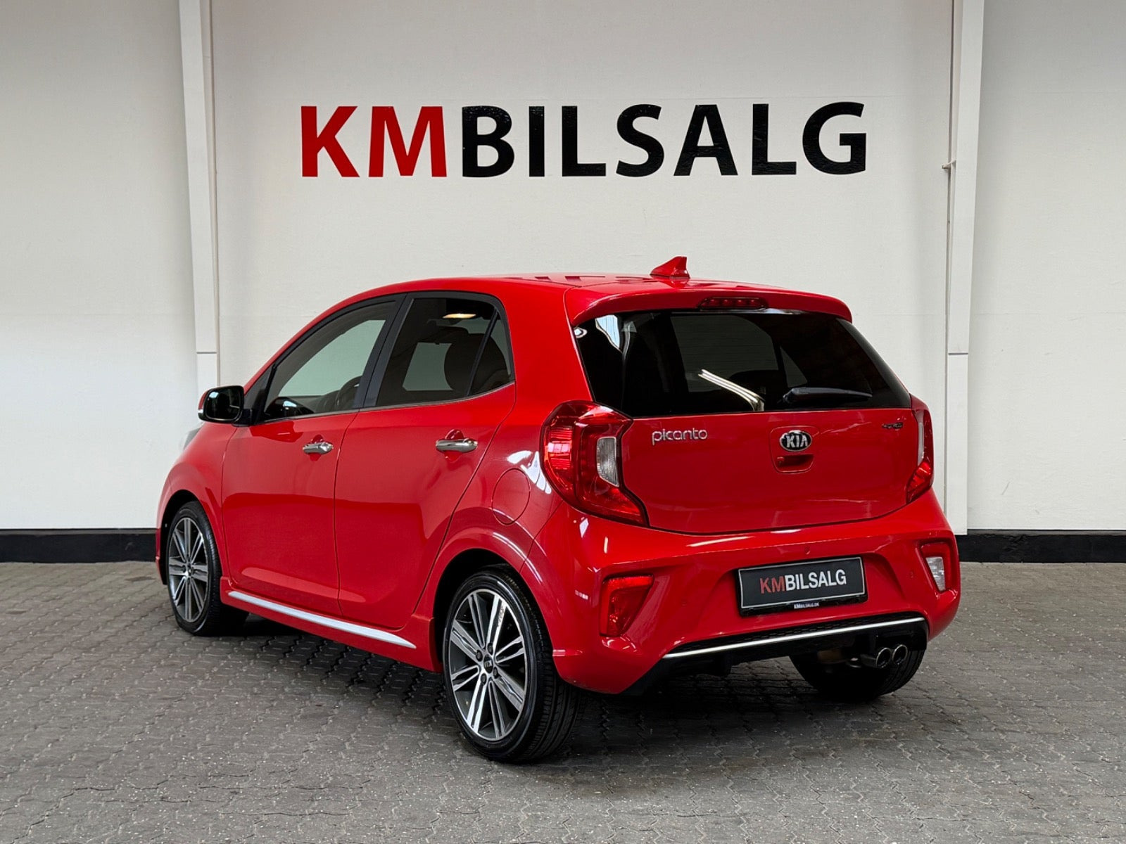 Rød Kia Picanto fra 2018