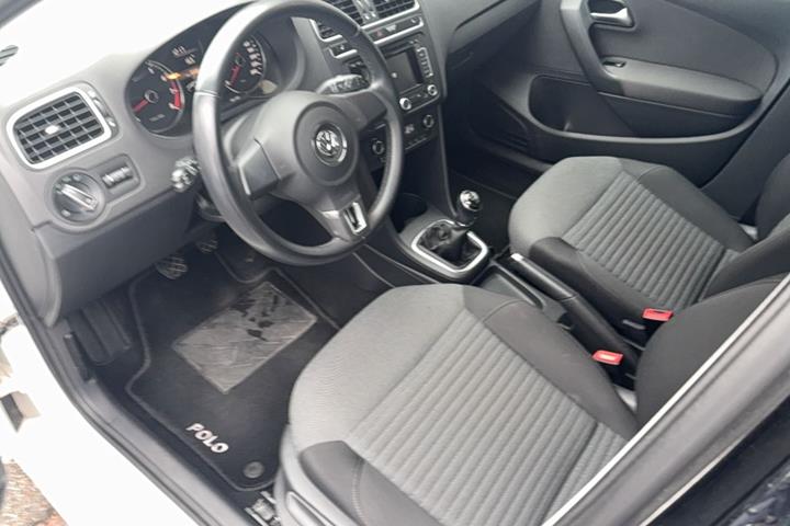 Hvid VW Polo fra 2014