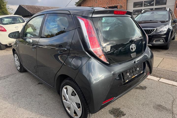 undefined Toyota Aygo fra 2015