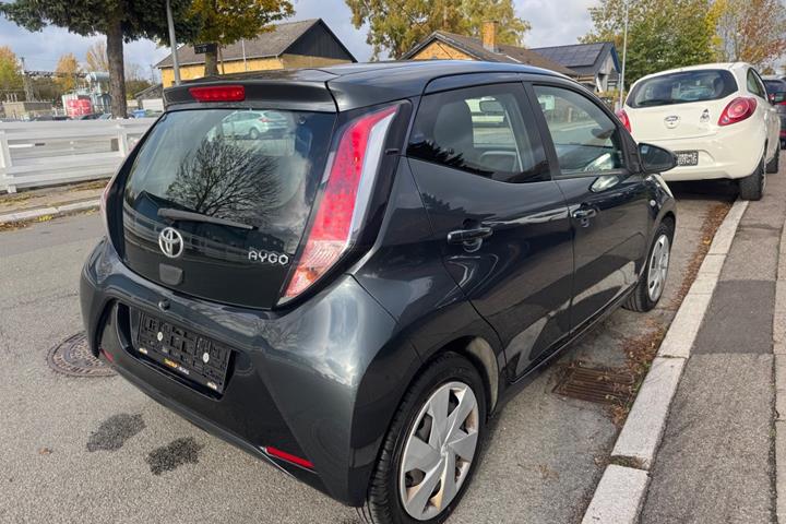 undefined Toyota Aygo fra 2015