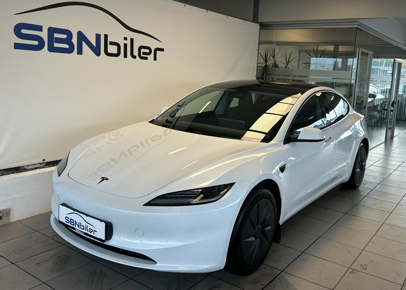 Tesla Model 3 Standard RWD