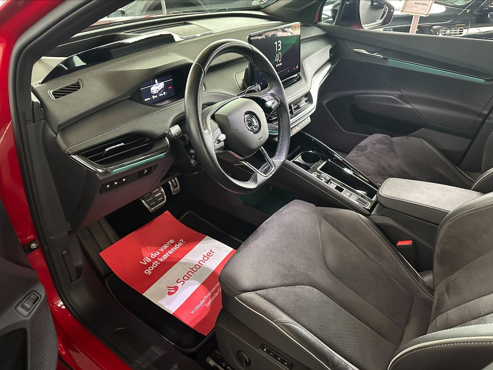 Rød Skoda Enyaq fra 2024