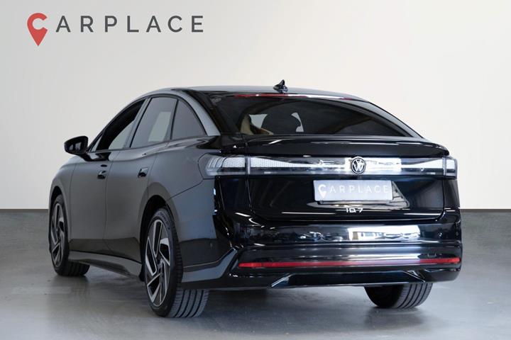 Sort VW ID.7 fra 2026