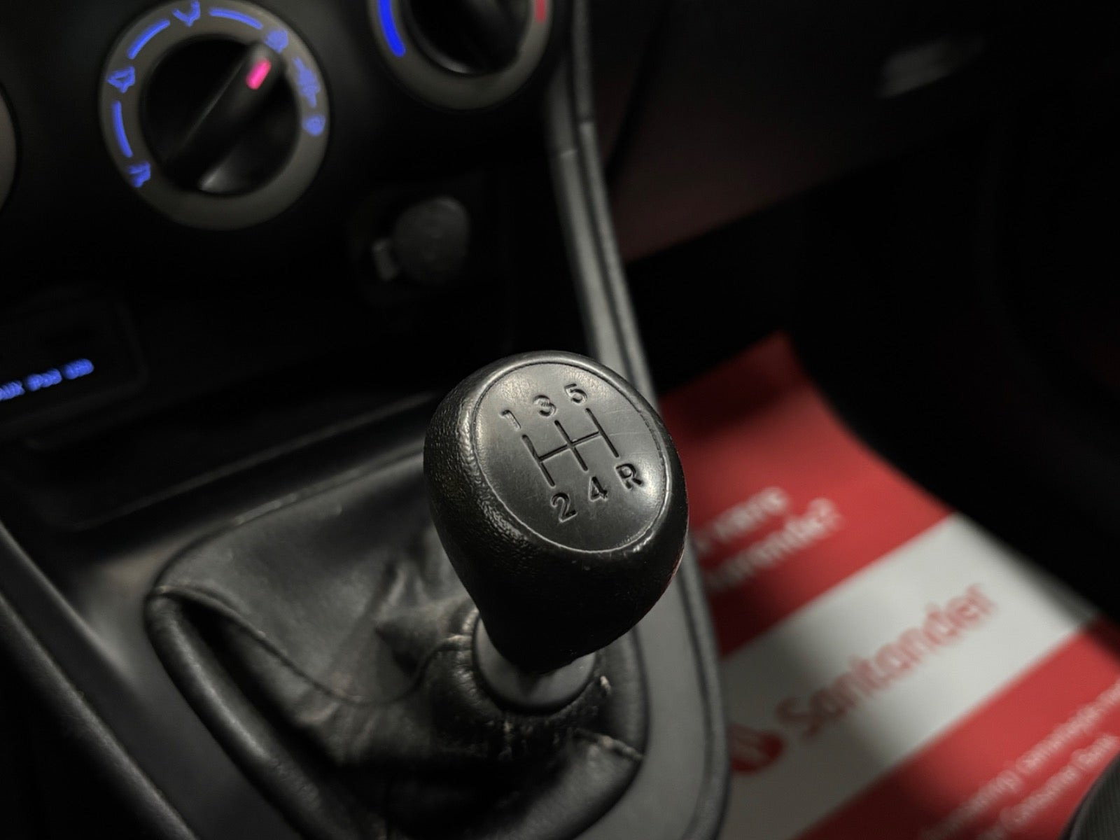 Hvid Hyundai i10 fra 2011