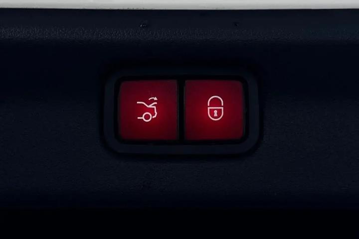 undefined Mercedes EQE300 fra 2026