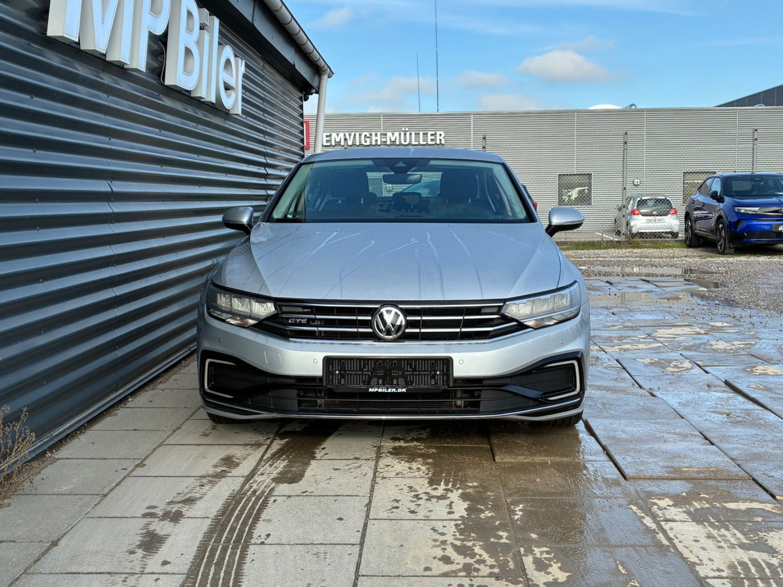 Sølv VW Passat fra 2020