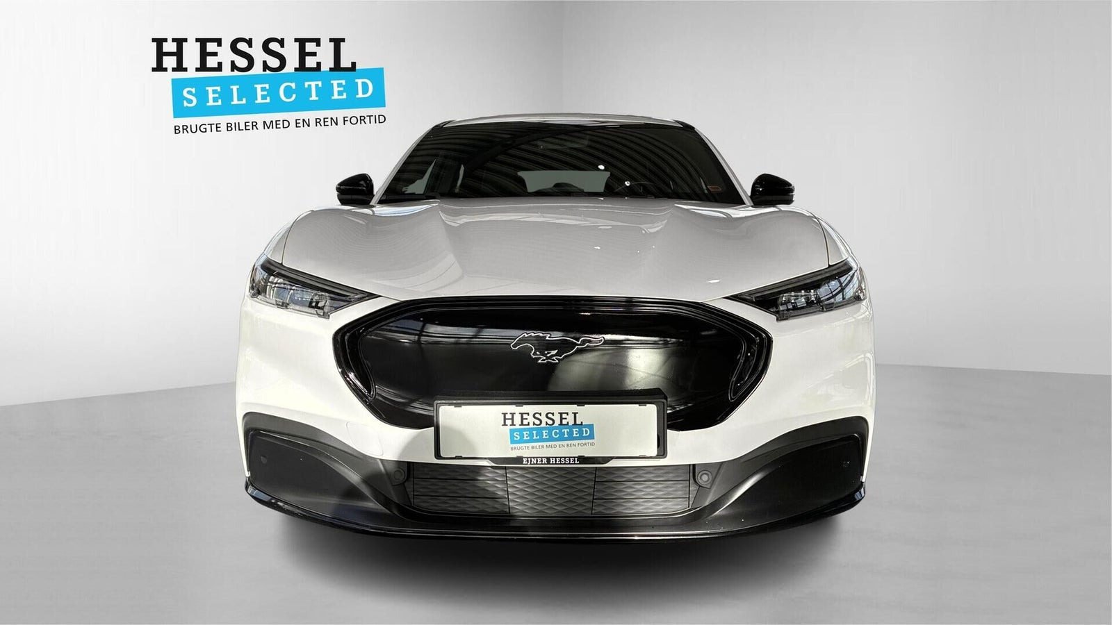 Hvid Ford Mustang Mach-E fra 2022