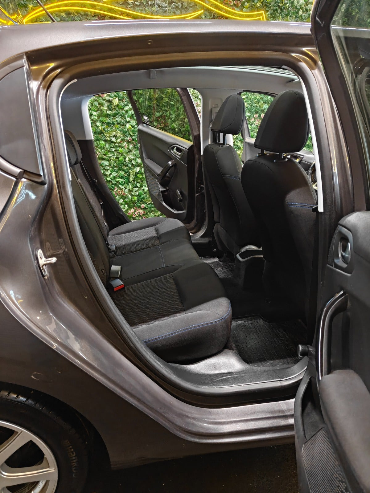 undefined Peugeot 208 fra 2018