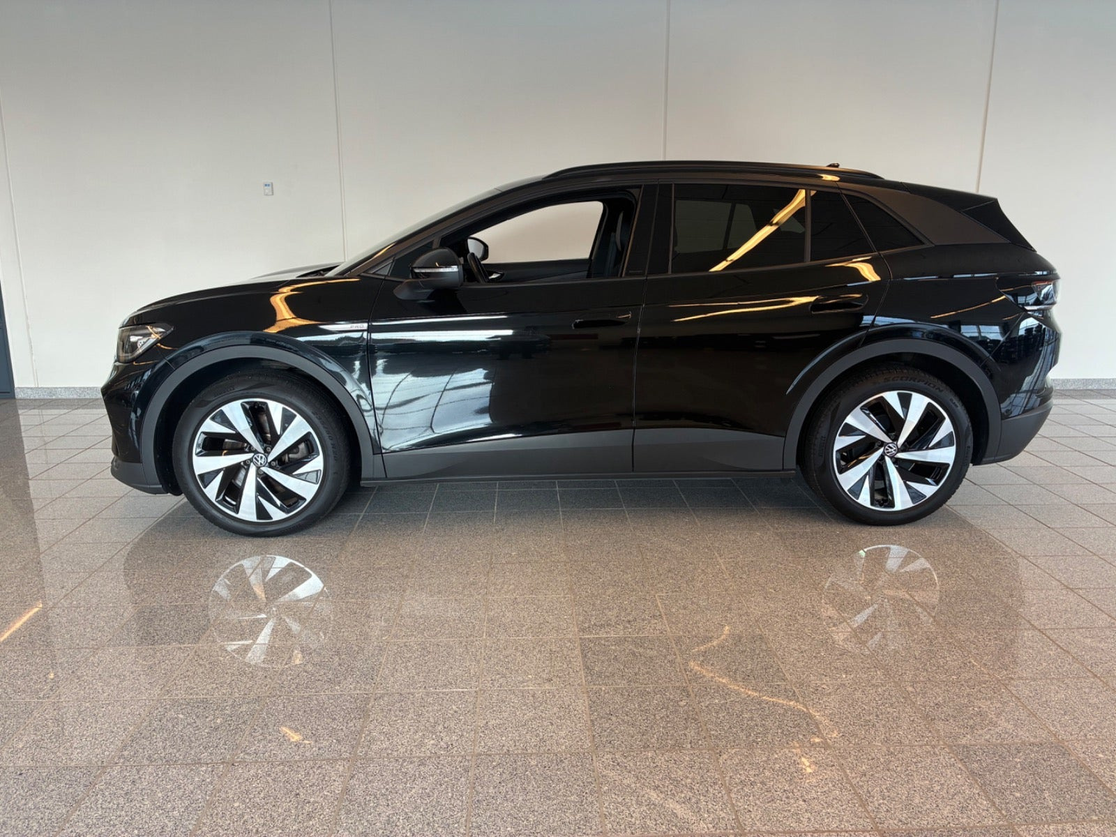 Sort VW ID.4 fra 2023