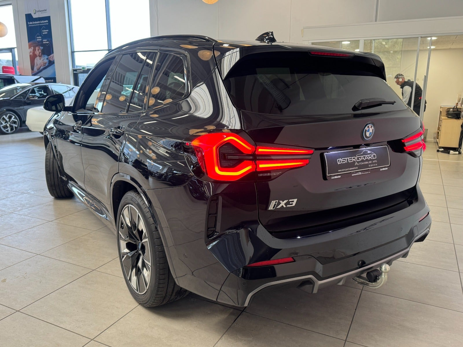 Sort BMW iX3 fra 2023