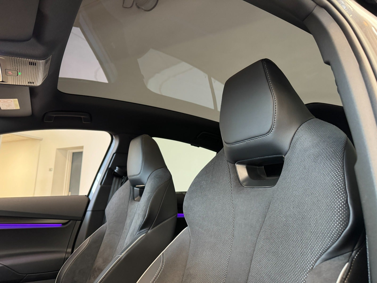 Grå Skoda Enyaq fra 2026