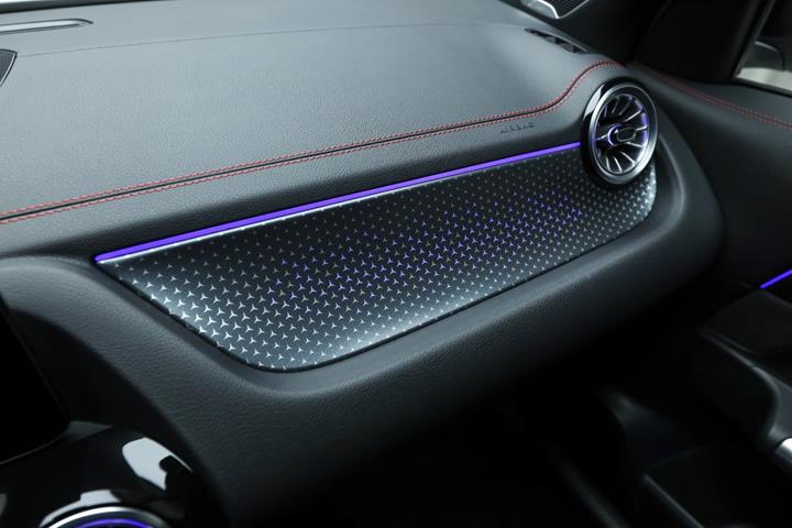 Hvid Mercedes EQA250+ fra 2026