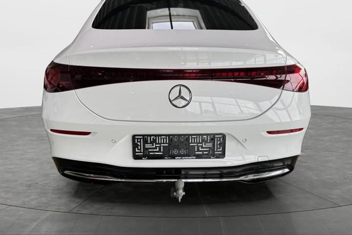 Hvid Mercedes CLA350 fra 2026