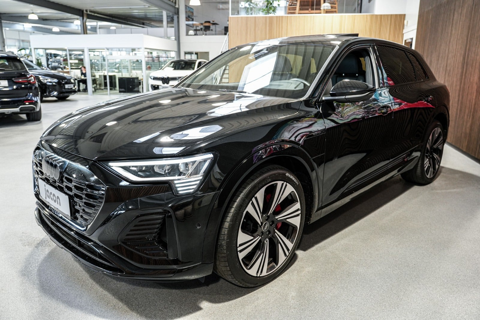 Sort Audi Q8 e-tron fra 2023