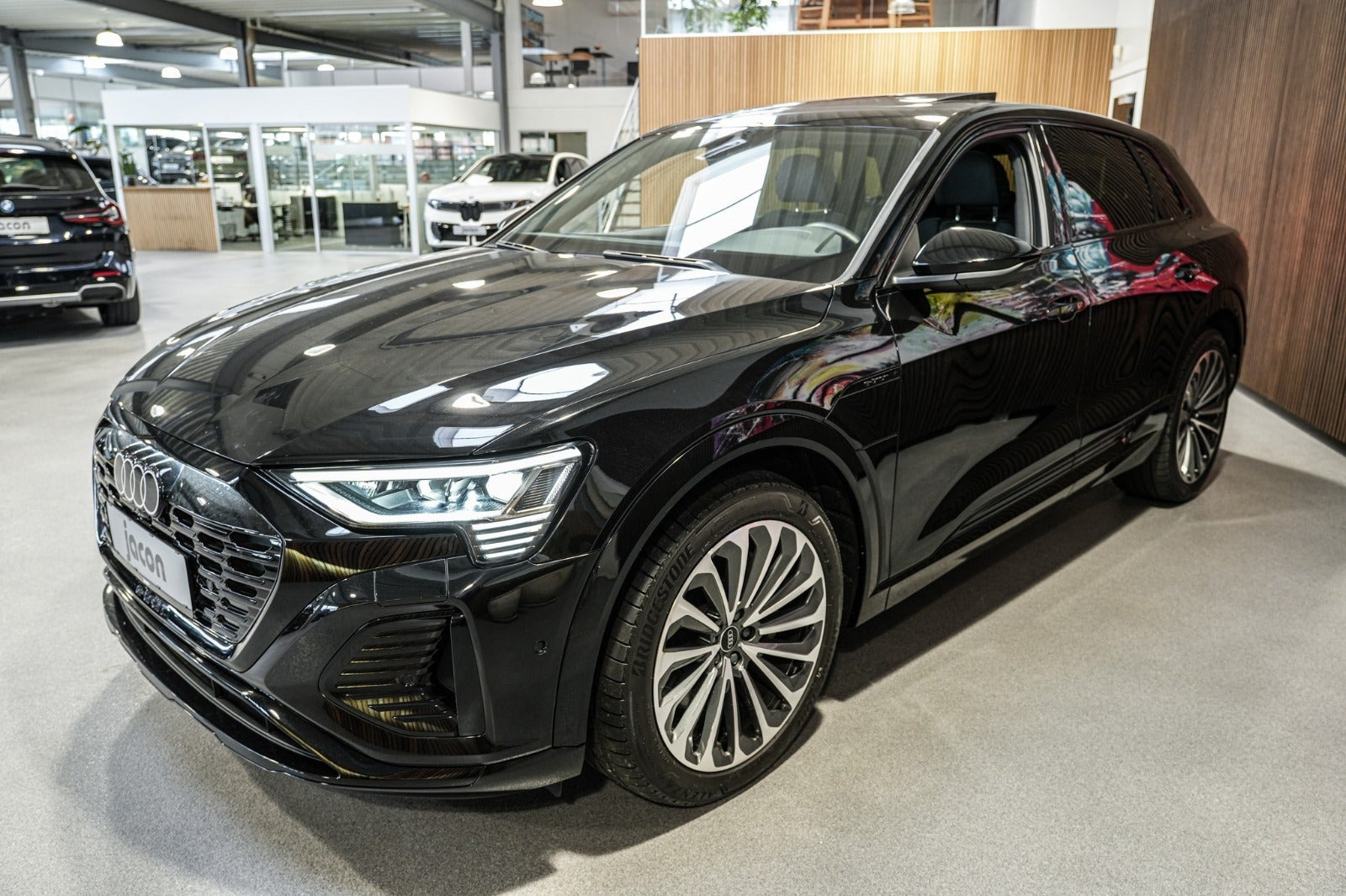 Sort Audi Q8 e-tron fra 2023