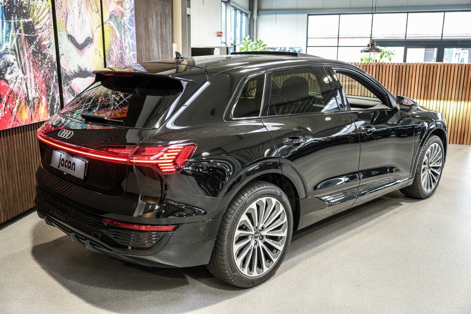 Sort Audi Q8 e-tron fra 2023