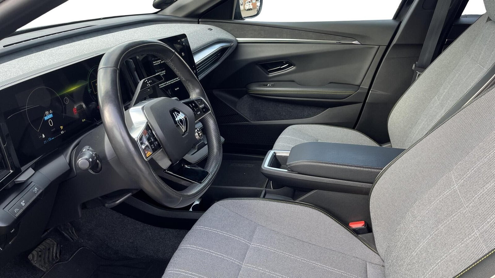 Sort Renault Megane E-Tech fra 2022