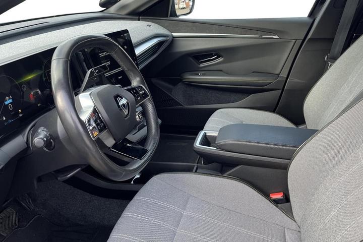 Sort Renault Megane E-Tech fra 2022