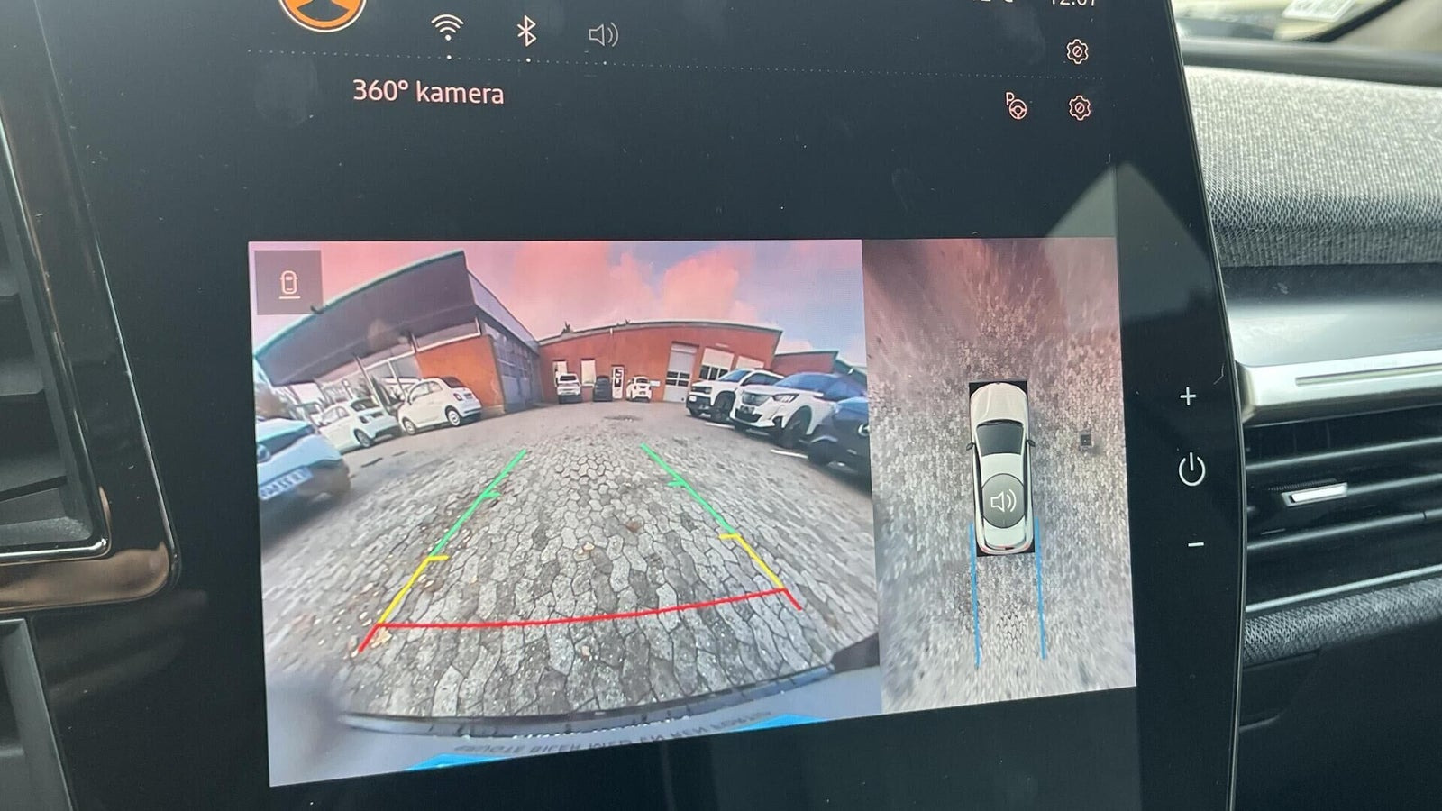 Sort Renault Megane E-Tech fra 2022