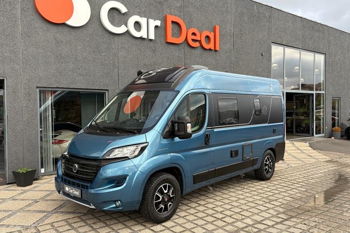 Blå Fiat Knaus fra 2021
