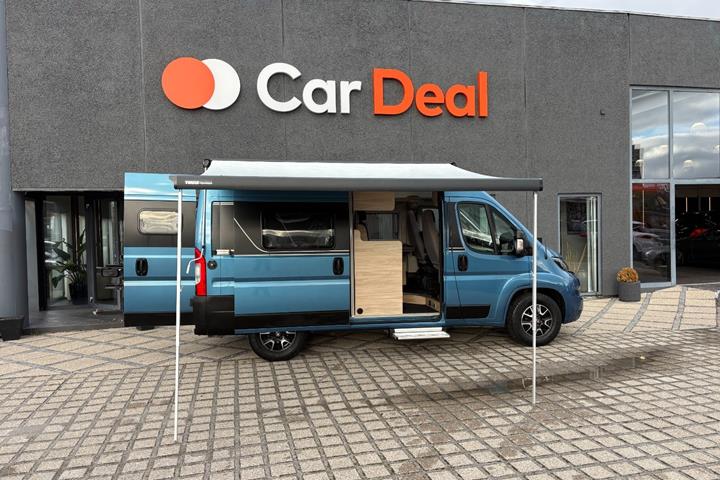 Blå Fiat Knaus fra 2021