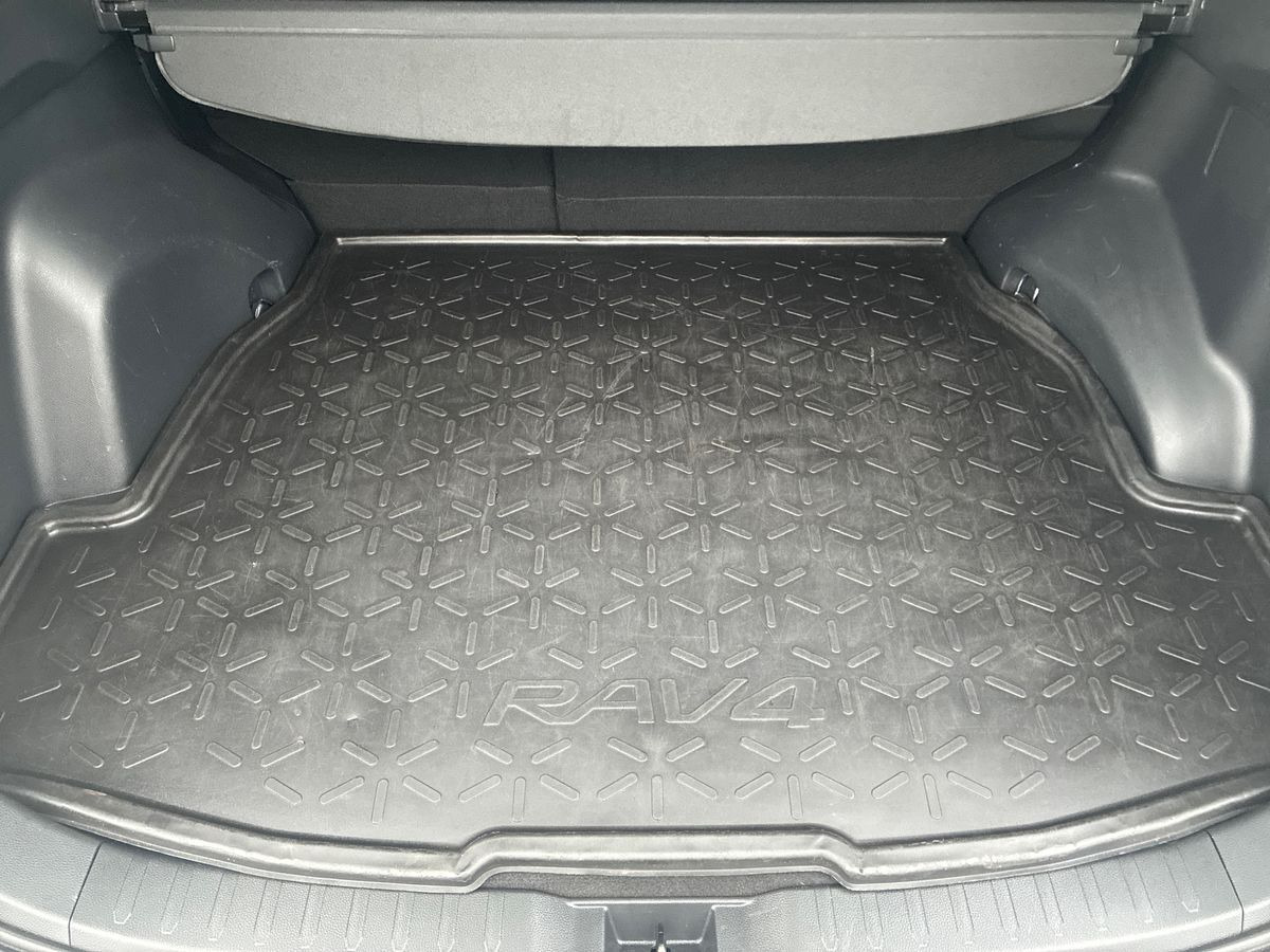 Grå Toyota RAV4 Plug-in fra 2021