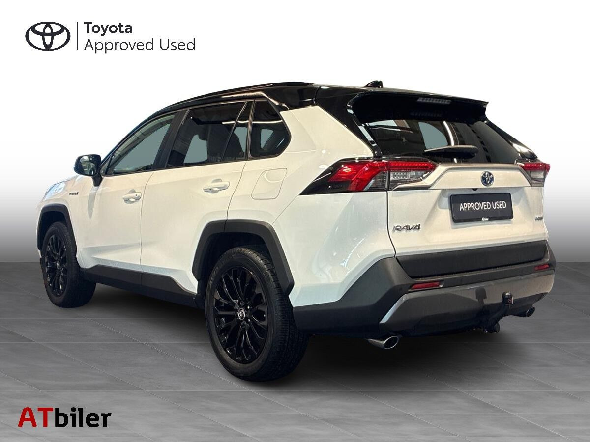 Hvid Toyota RAV4 fra 2019