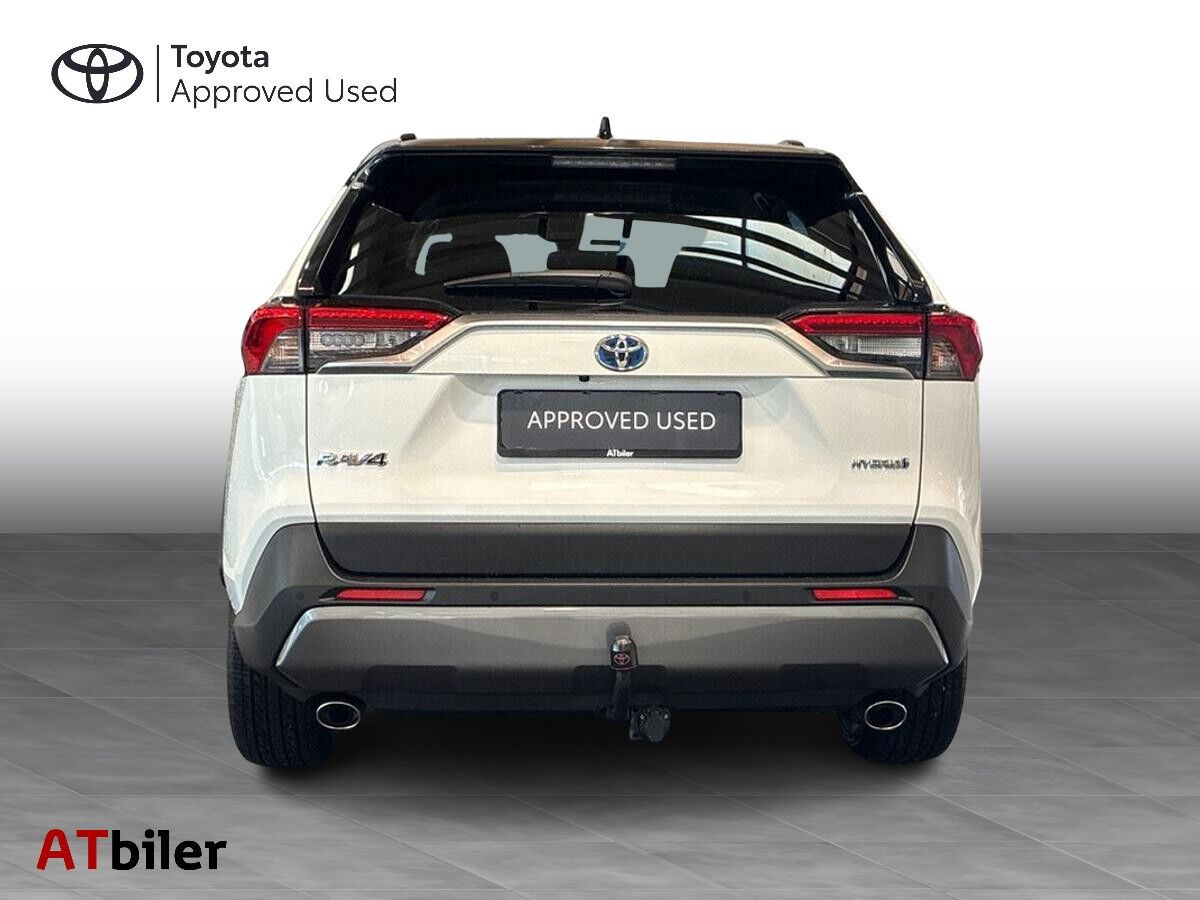 Hvid Toyota RAV4 fra 2019