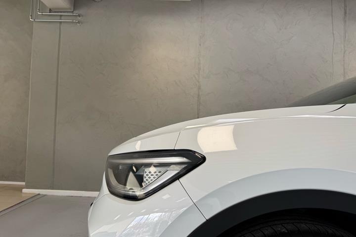 Hvid VW ID.4 fra 2023