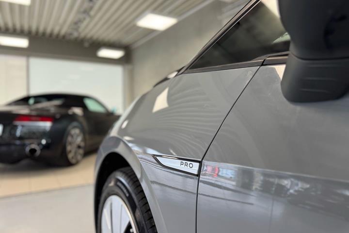 Grå VW ID.3 fra 2023