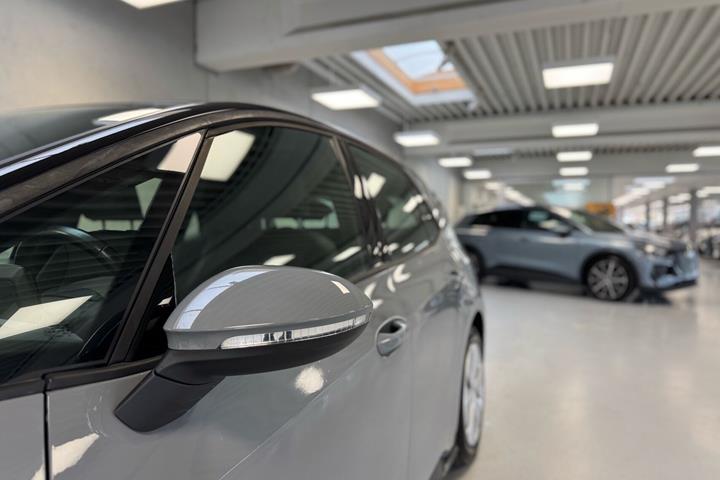 Grå VW ID.3 fra 2023