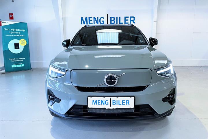 Grøn Volvo XC40 fra 2023