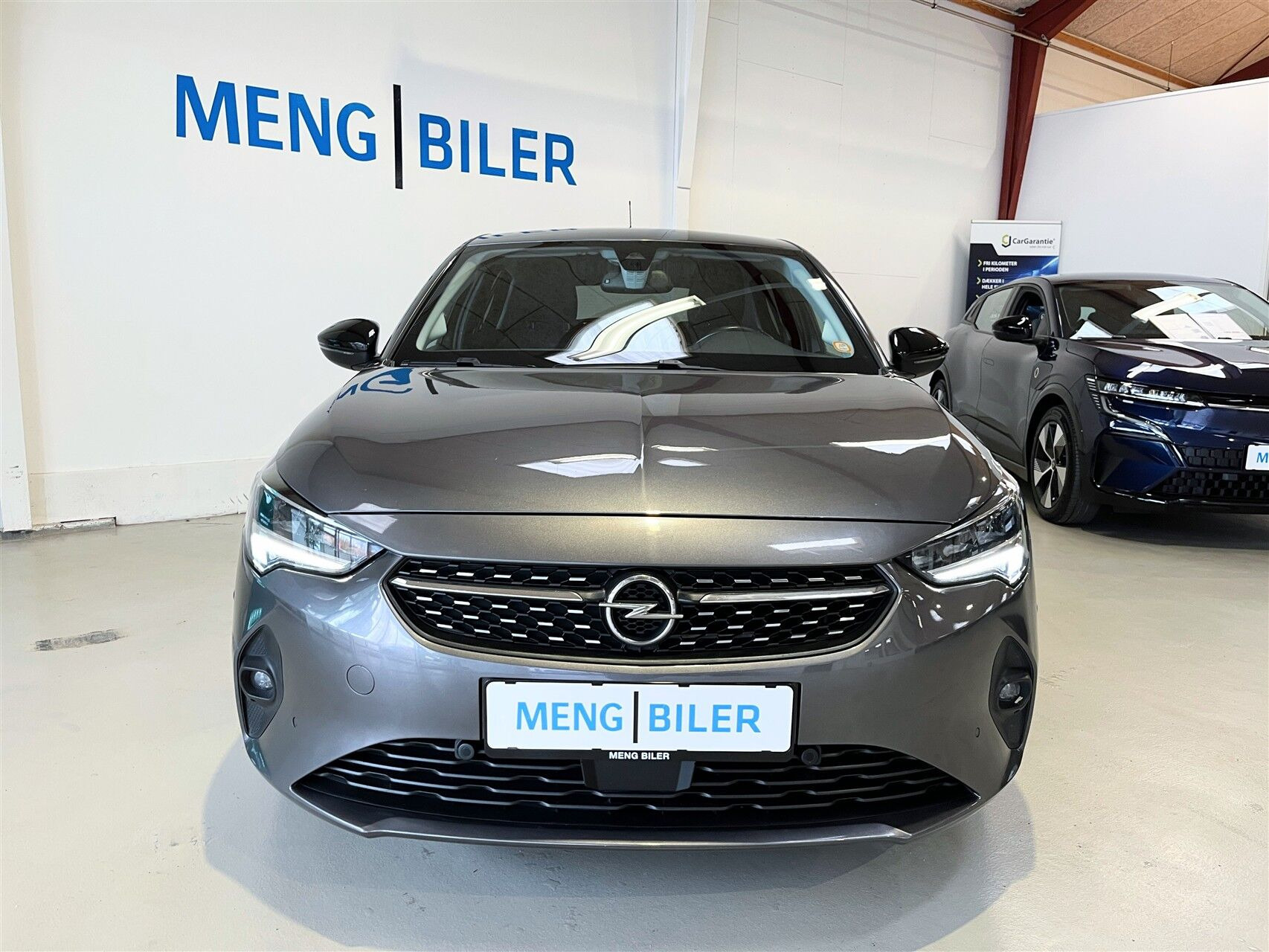Grå Opel Corsa fra 2020