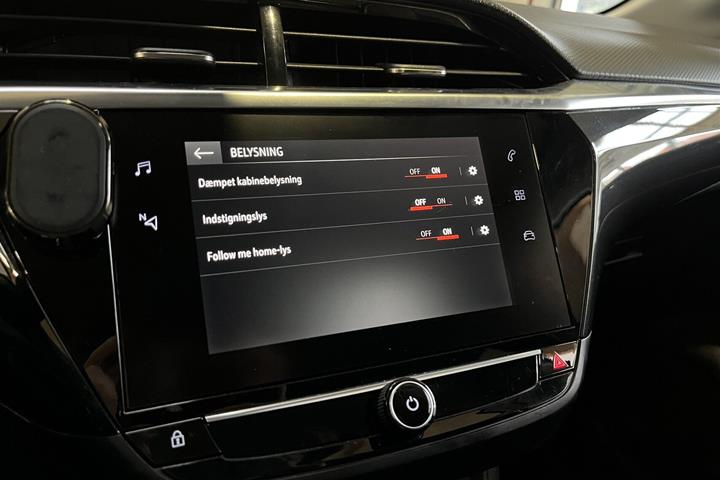Grå Opel Corsa fra 2020
