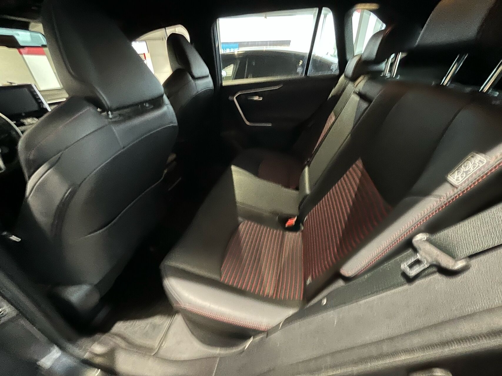 Grå Toyota RAV4 Plug-in fra 2021