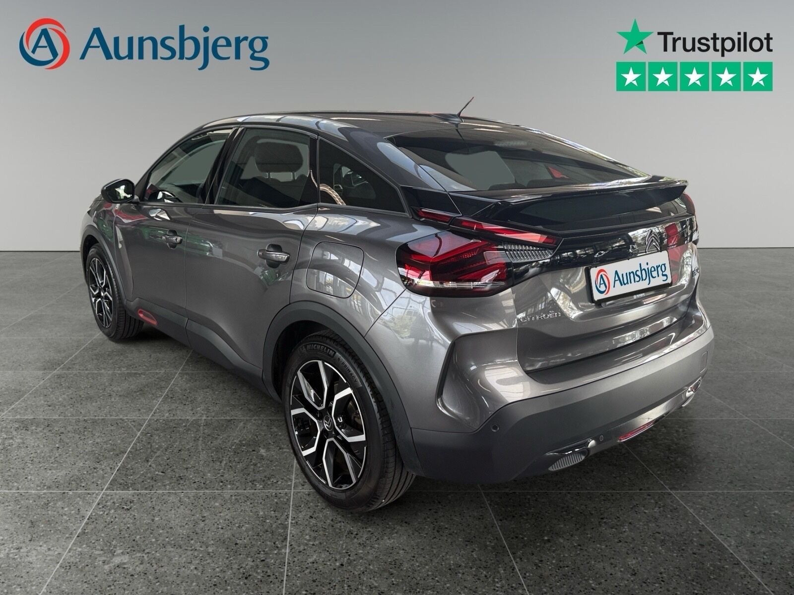 Grå Citroën ë-C4 fra 2022