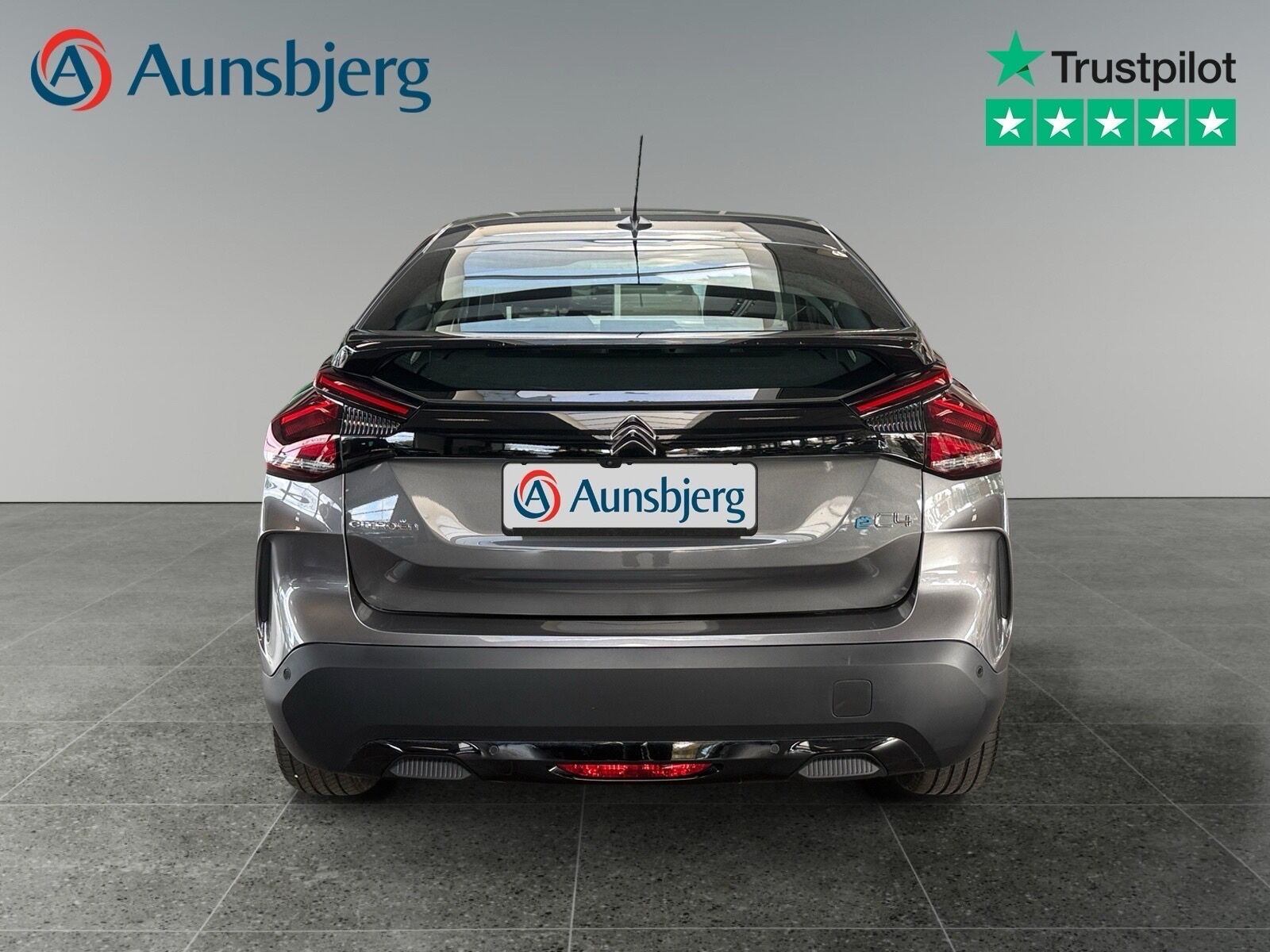 Grå Citroën ë-C4 fra 2022