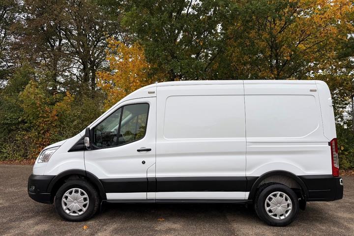 undefined Ford Transit 350 L2 Van fra 2020
