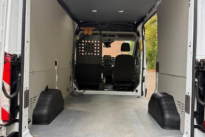 undefined Ford Transit 350 L2 Van fra 2020