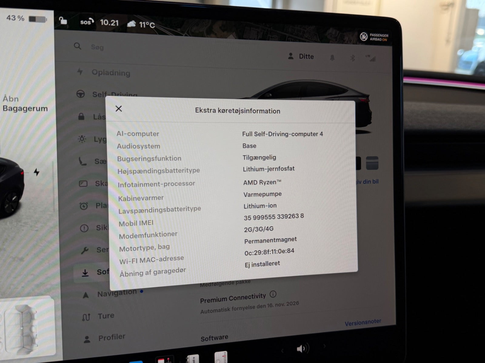 Grå Tesla Model 3 fra 2024