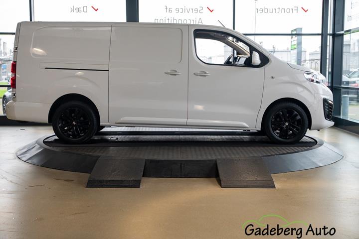 Hvid Peugeot Expert fra 2021