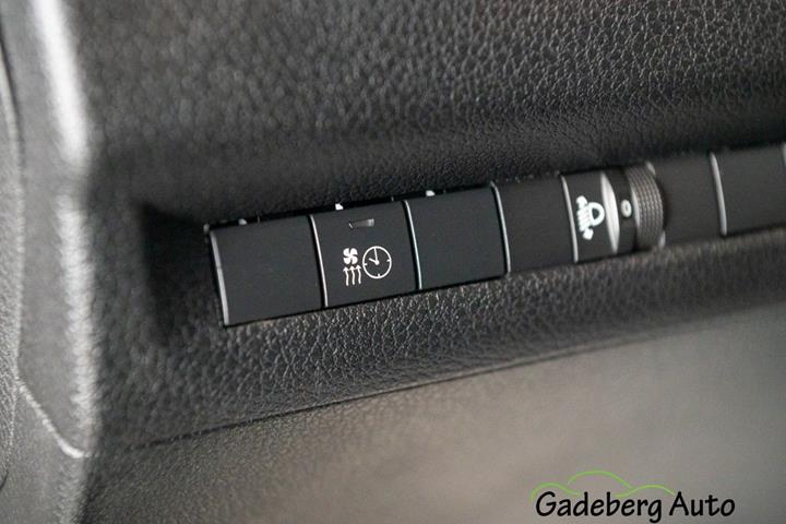 Hvid Peugeot Expert fra 2021