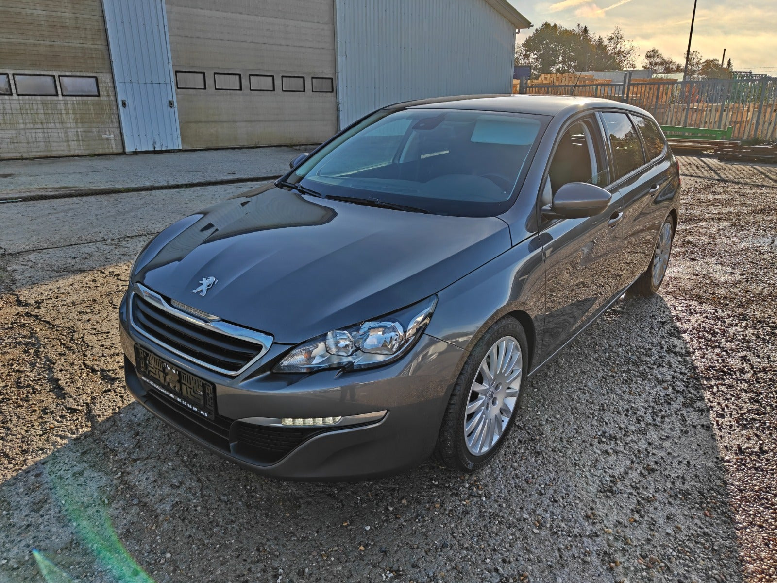 undefined Peugeot 308 fra 2015