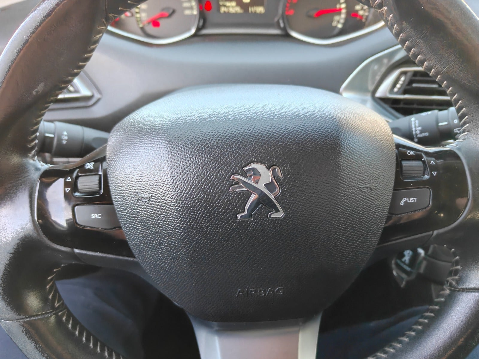 undefined Peugeot 308 fra 2015