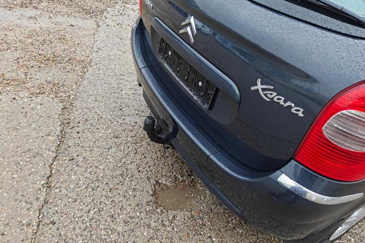 Gul Citroën Xsara Picasso fra 2005