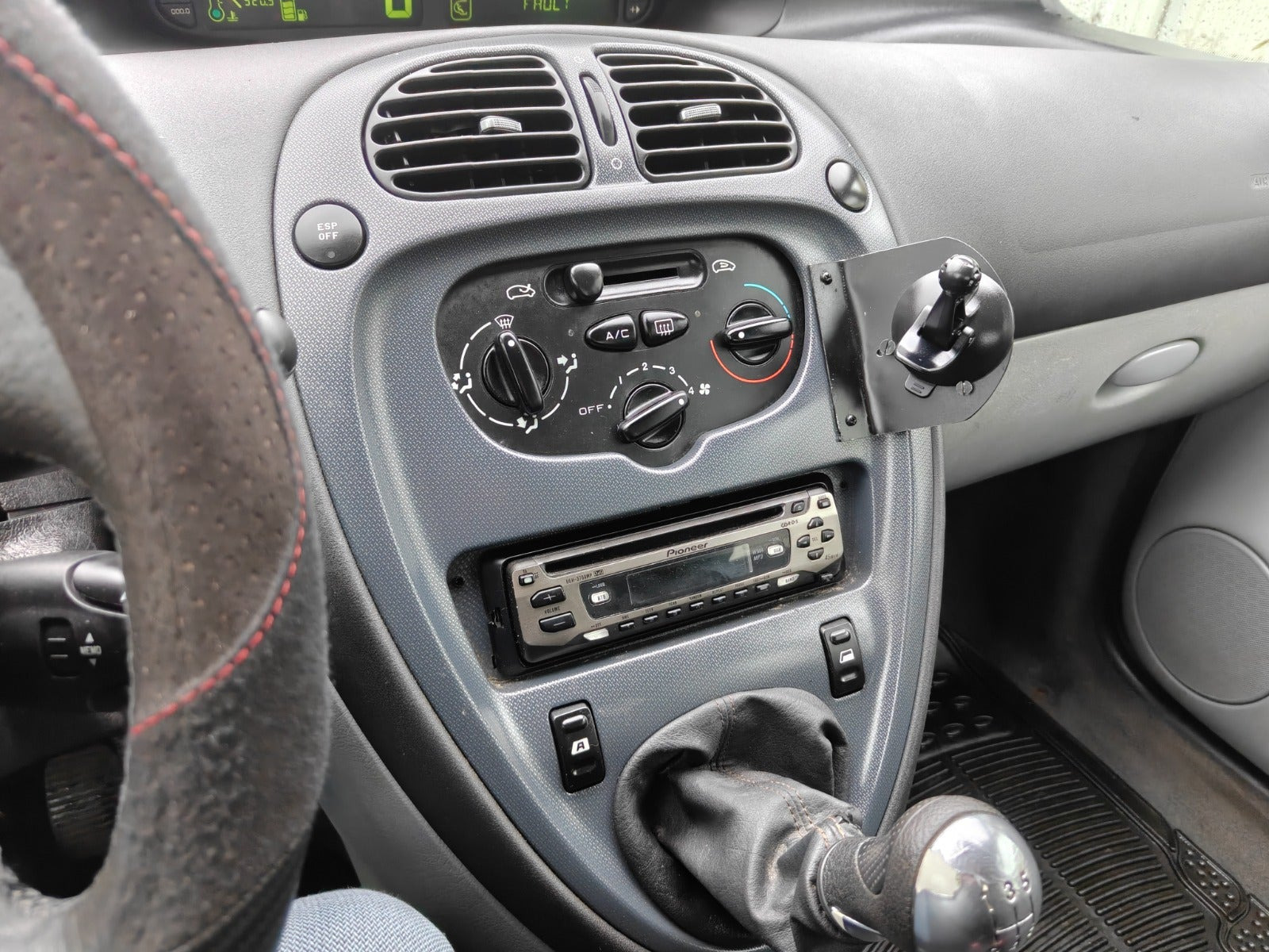 Gul Citroën Xsara Picasso fra 2005